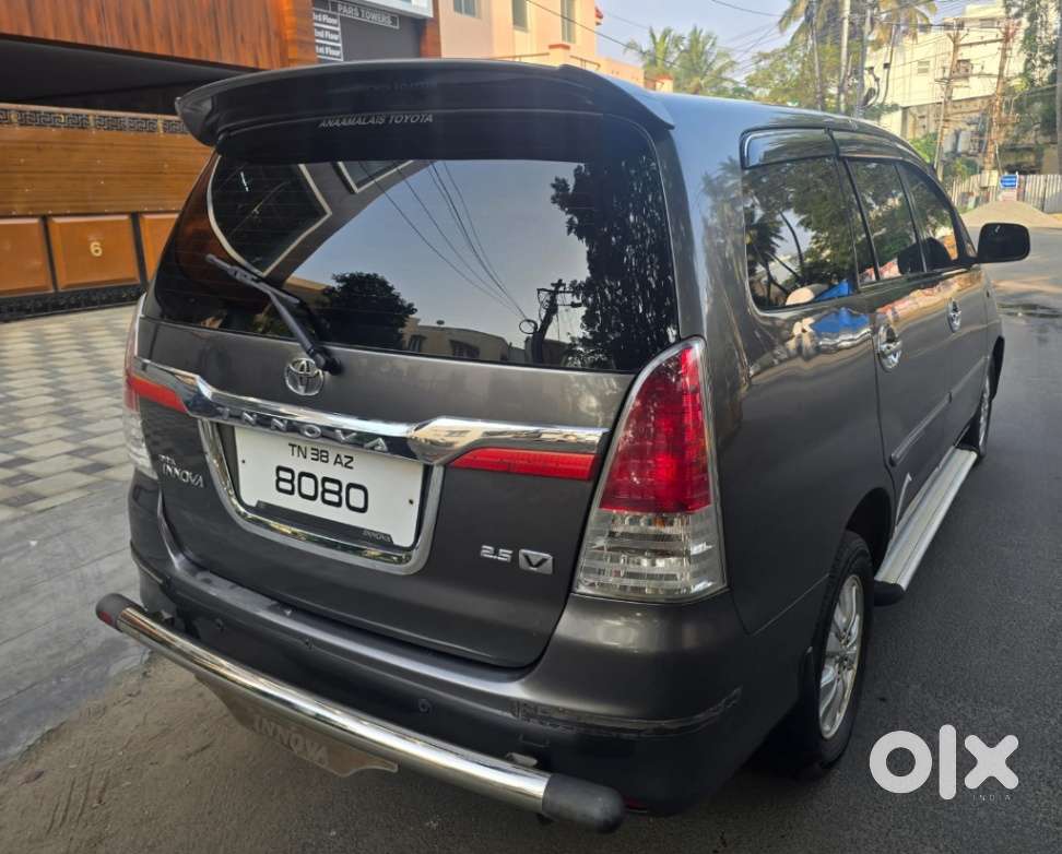 Toyota Innova 2004-2011 2.5 V Diesel 7-seater, 2009, Diesel