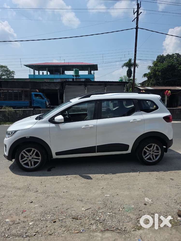 Renault Triber Rxz, 2020, Petrol