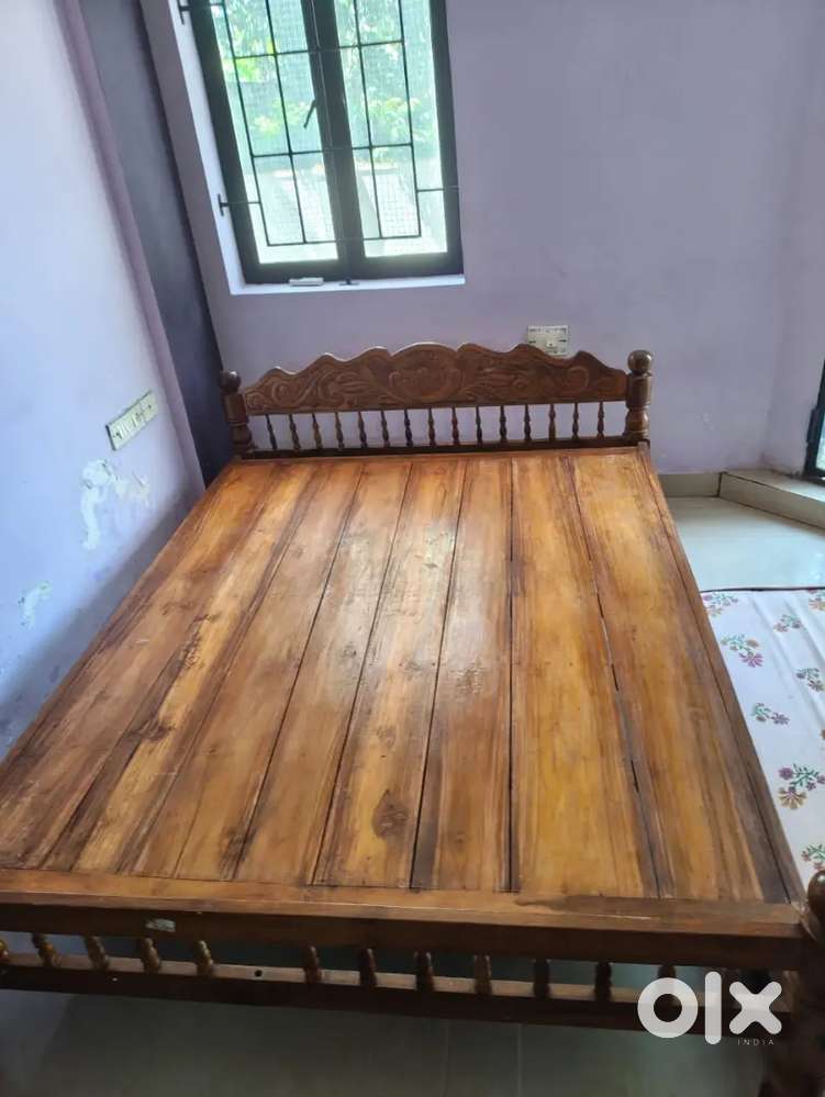 Teak wood bed{2 nos}