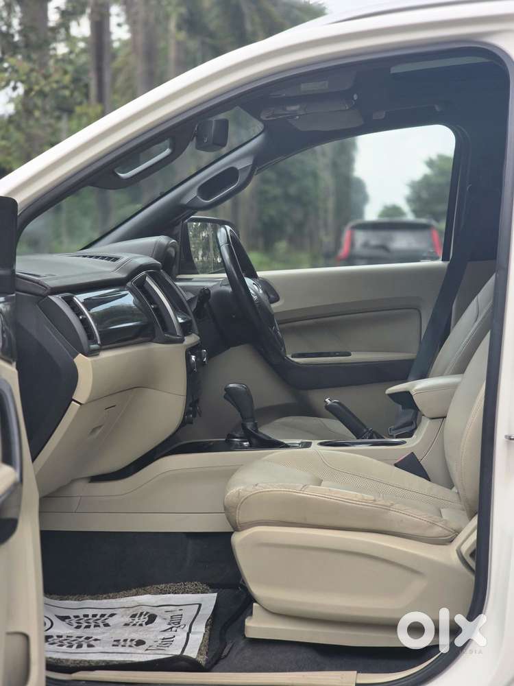 Ford Endeavour 3.2 Titanium At 4x4, 2017, Diesel