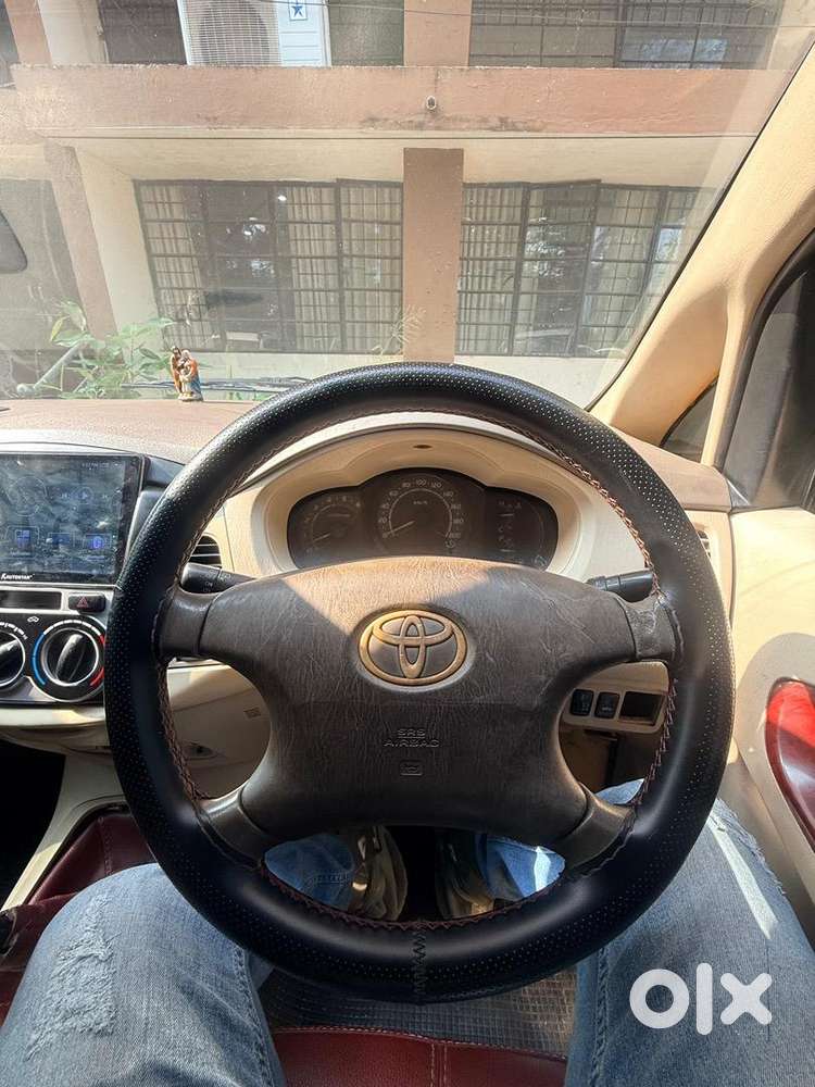 Toyota Innova 2005 Diesel 320000 Km Driven