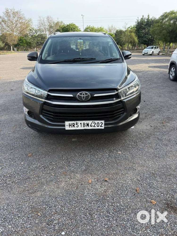 Toyota Innova Crysta 2.4 G Mt 7 Str, 2017, Diesel