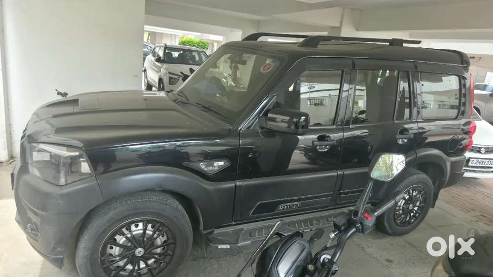 Mahindra Scorpio Classic 2023 Diesel 82191 Km Driven