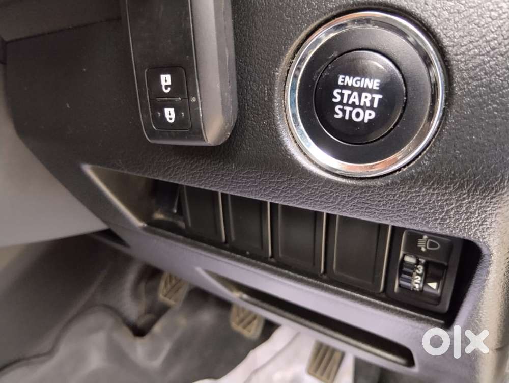 Volkswagen Vento 2010-2013 Petrol Highline, 2011, Petrol