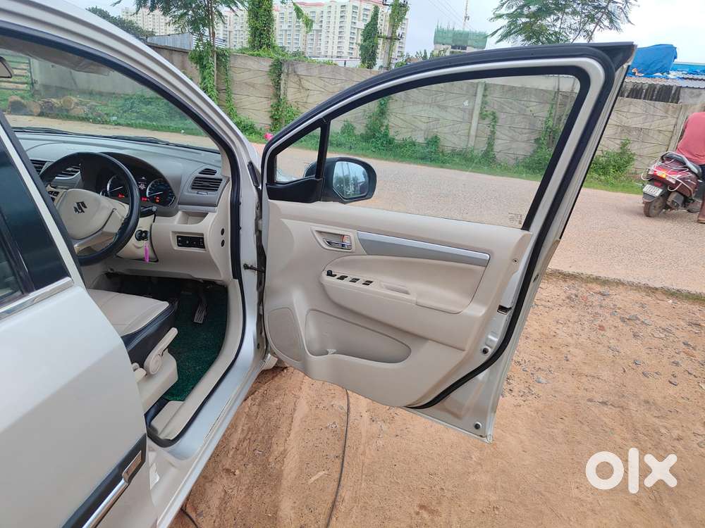 Maruti Suzuki Ertiga Shvs Zdi Plus, 2018, Diesel