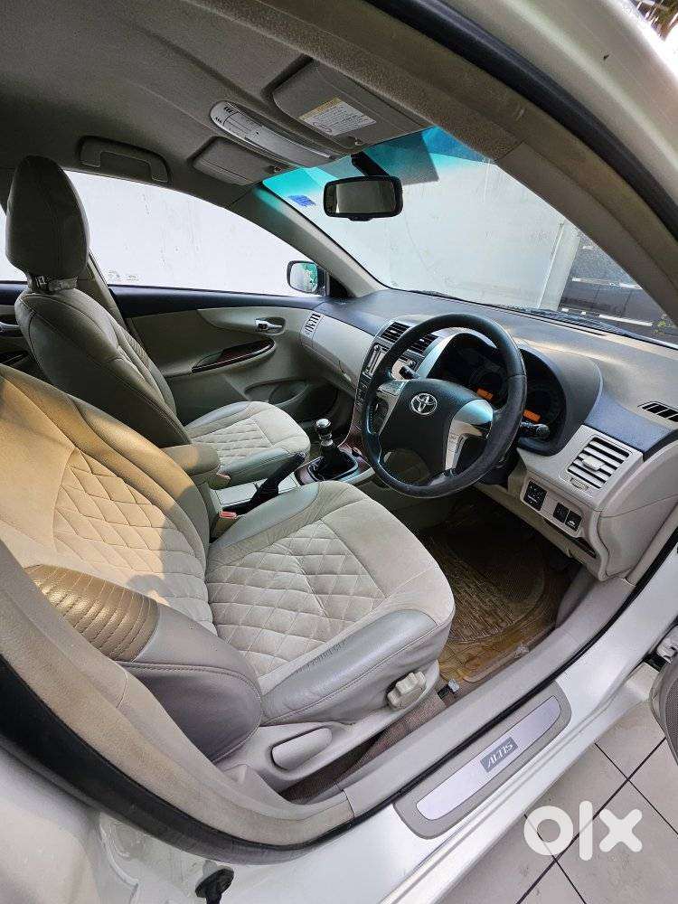 Toyota Corolla Altis G, 2011, Petrol