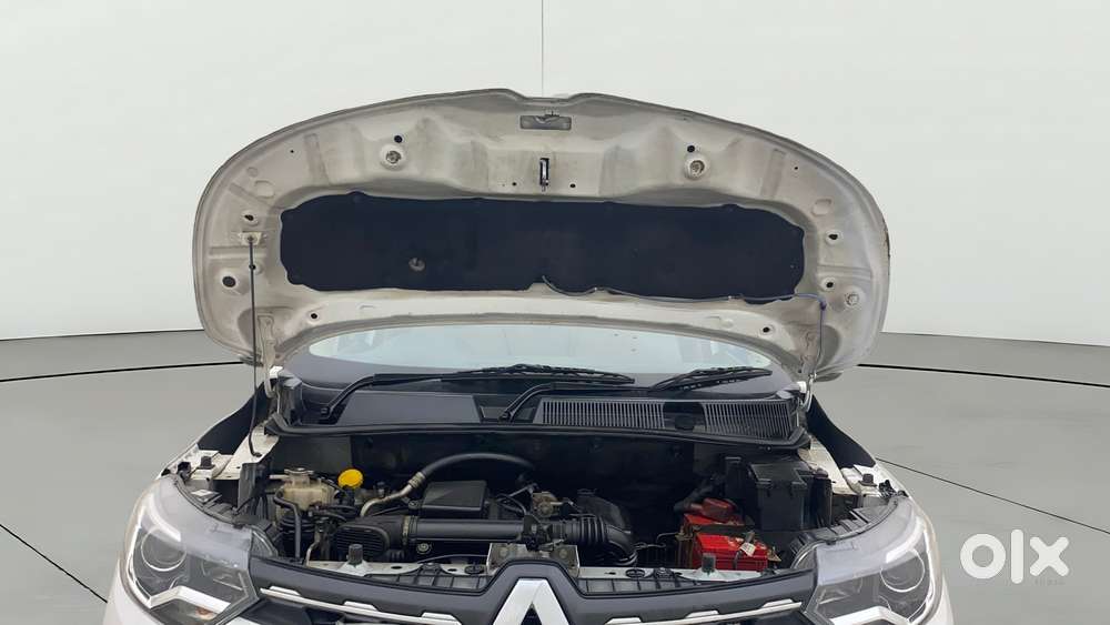 Renault Triber Rxz, 2022, Petrol