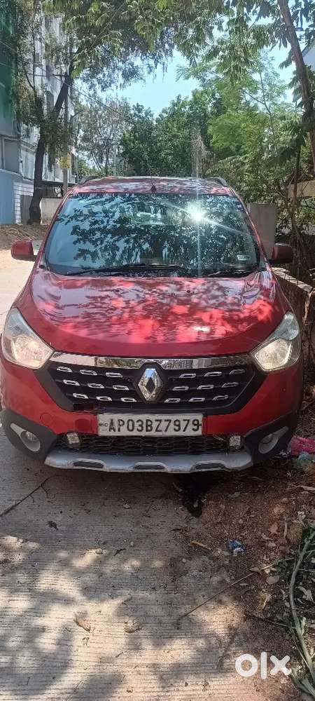 Renault Lodgy 2017 Diesel 180000 Km Driven
