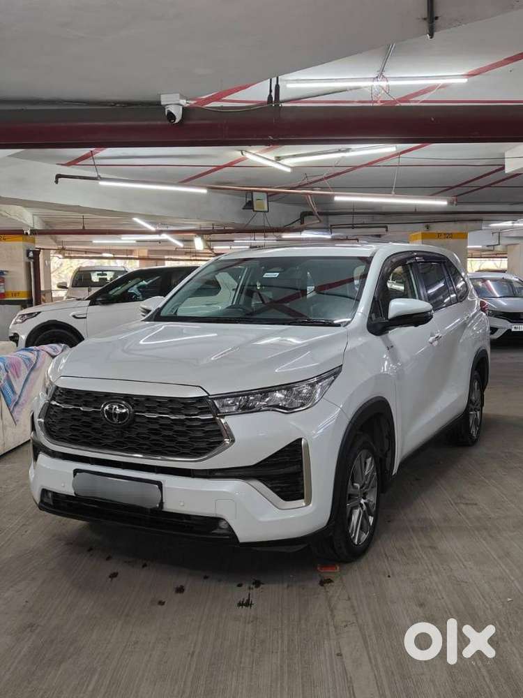 Toyota Innova Hycross 2.0 Zx Hybrid 7 Str, 2025, Cng & Hybrids