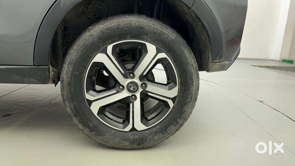 Tata Nexon 1.5 Revotorq Xza Plus S Amt, 2021, Petrol