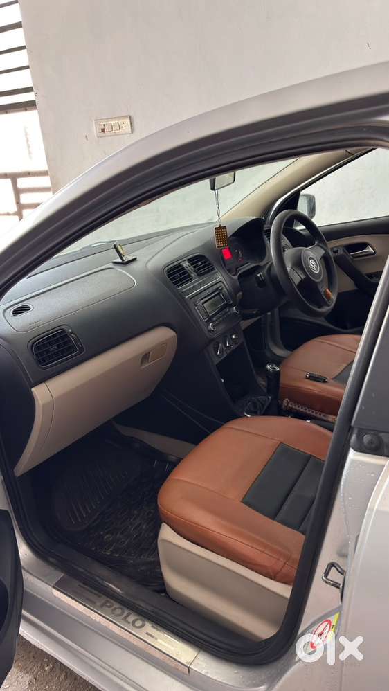 Volkswagen Polo Petrol 2011