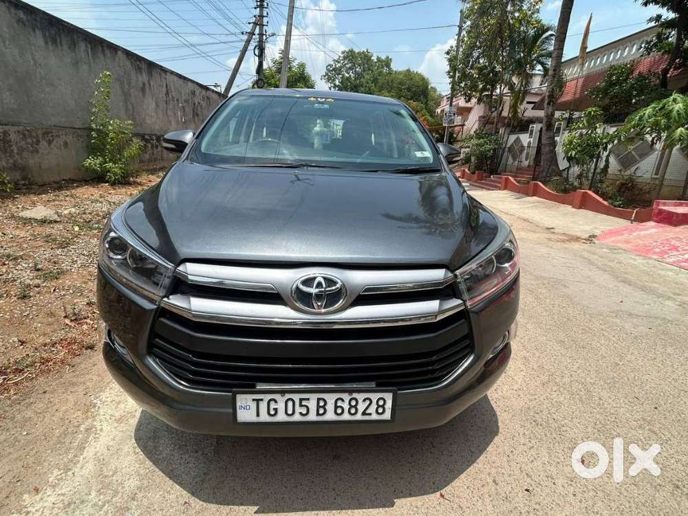 Toyota Innova Crysta 2.4 V, 2016, Diesel