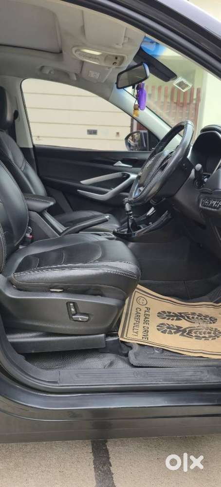 Mg Hector Plus Sharp Pro Blackstorm 1.5 Turbo Petrol Cvt 7 Str, 2020..