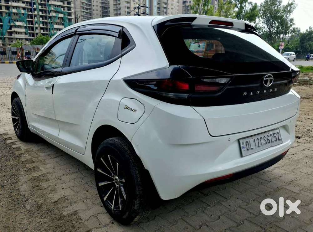 Tata Altroz 1.2 Xe, 2020, Petrol