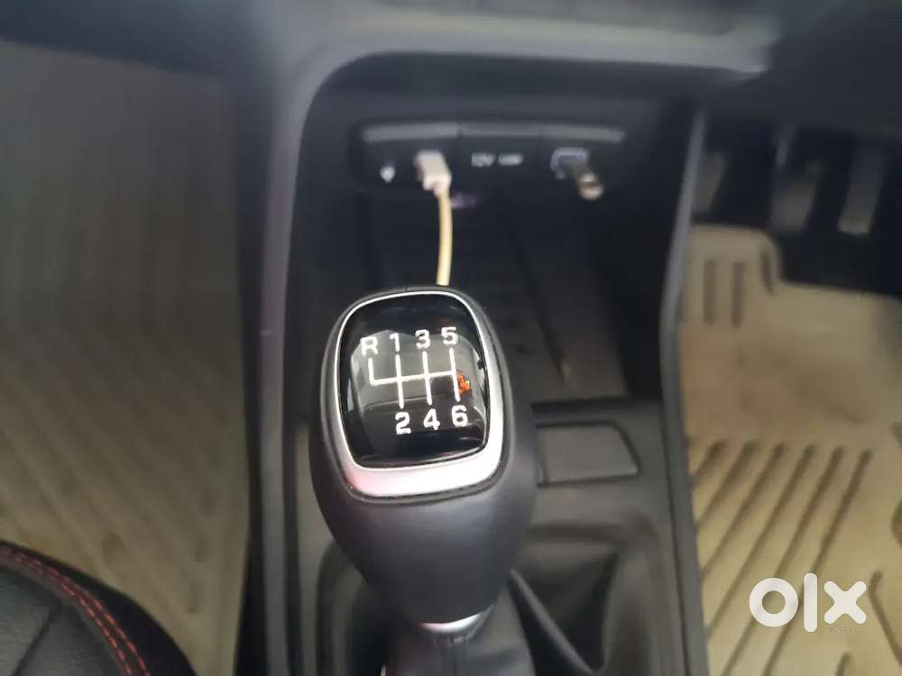 New Verna 2024 Showroom Piece Single Hand