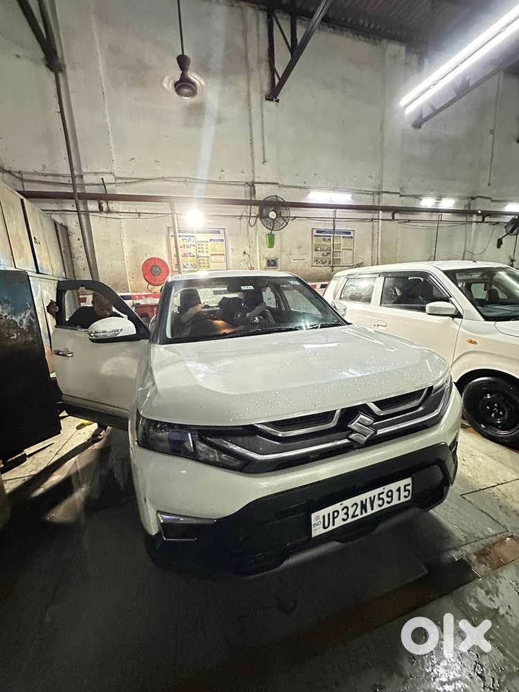 Maruti Brezza Vxi At 2023