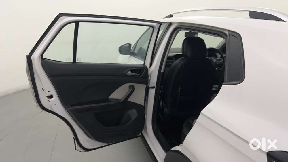 Volkswagen Taigun 1.0 Tsi Highline At, 2022, Petrol