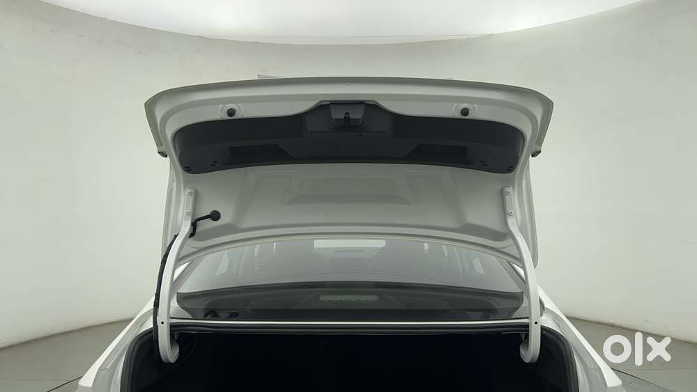 Skoda Slavia Style (non-sunroof), 2022, Petrol