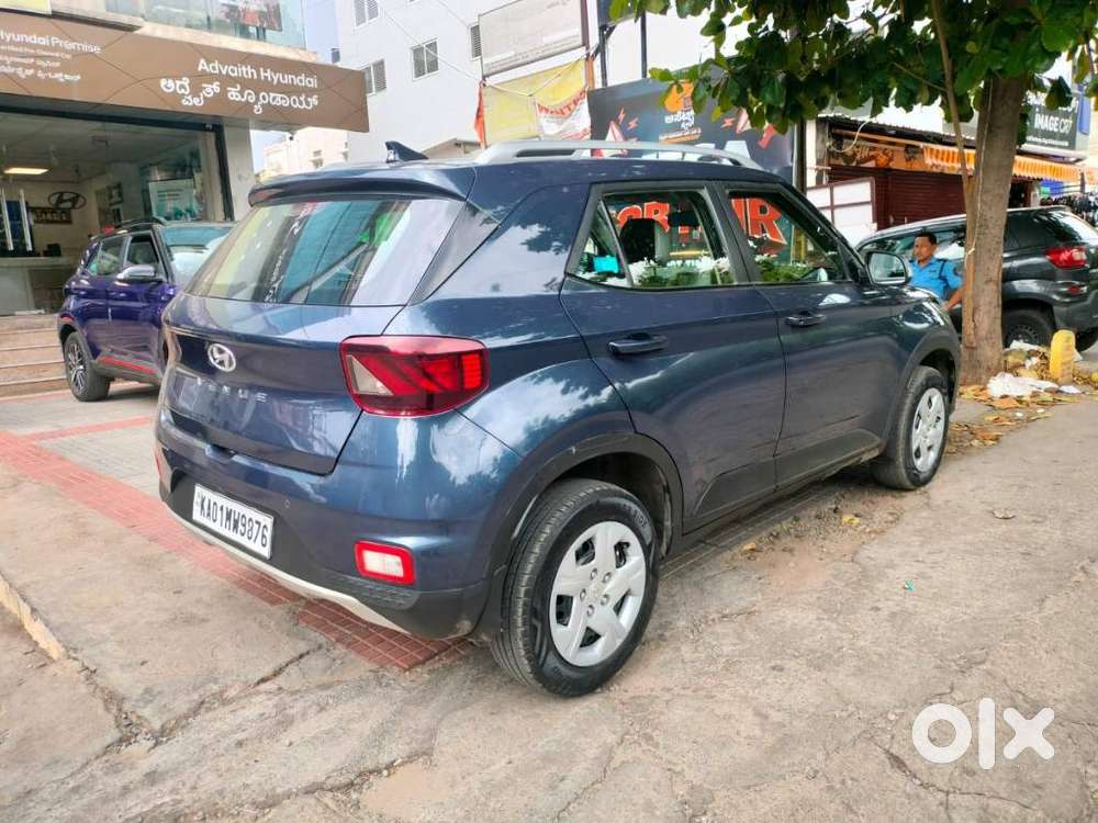 Hyundai Venue S Plus Mt 1.2 Kappa, 2022, Petrol