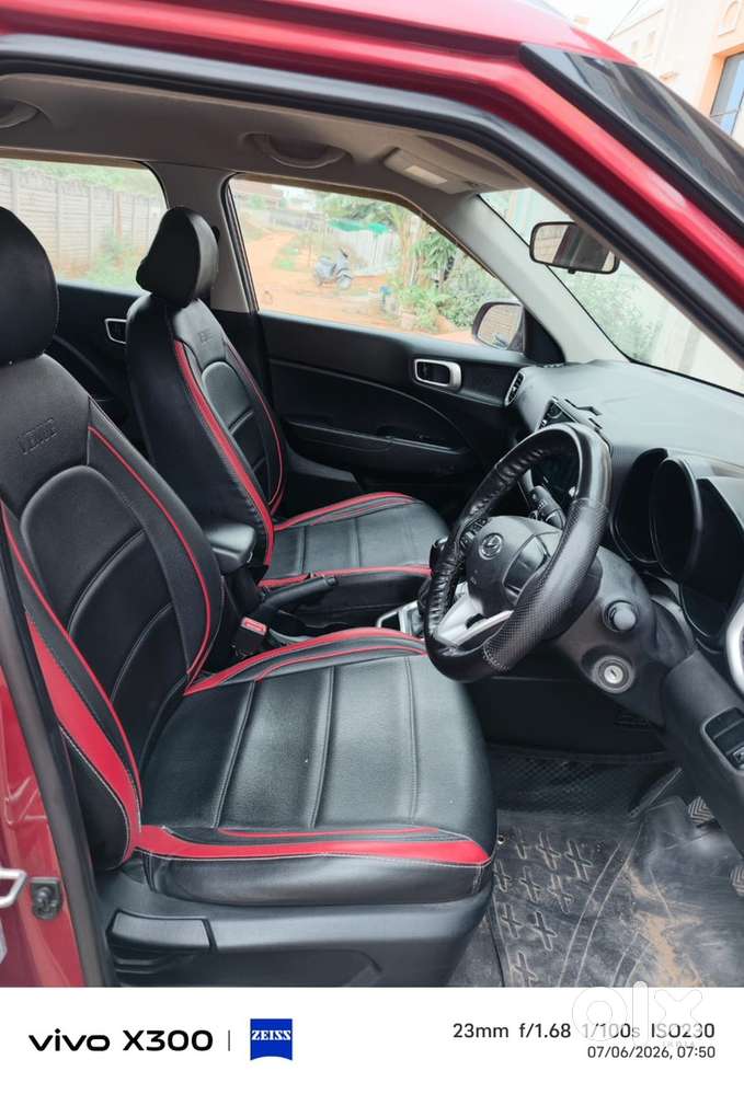 Hyundai Venue 2022 Petrol 71908 Km Driven