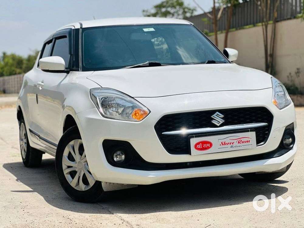 Maruti Suzuki Swift Vxi + Manual, 2022, Petrol