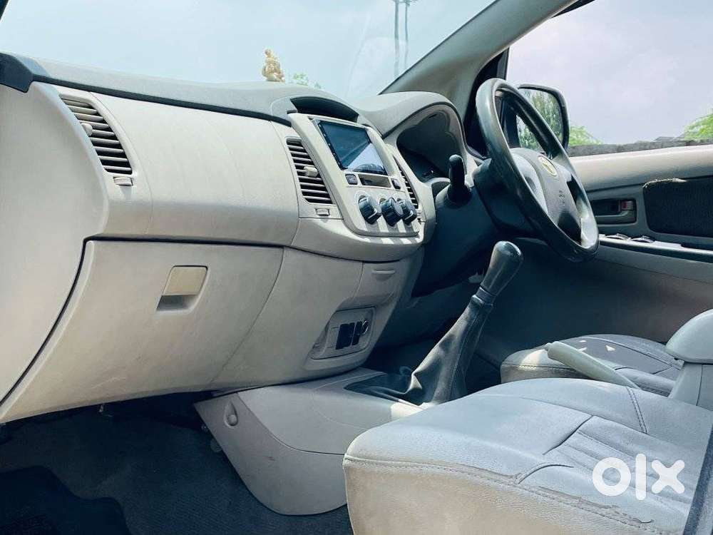 Toyota Innova 2.5 Gx 7 Seater Bs Iv, 2013, Diesel