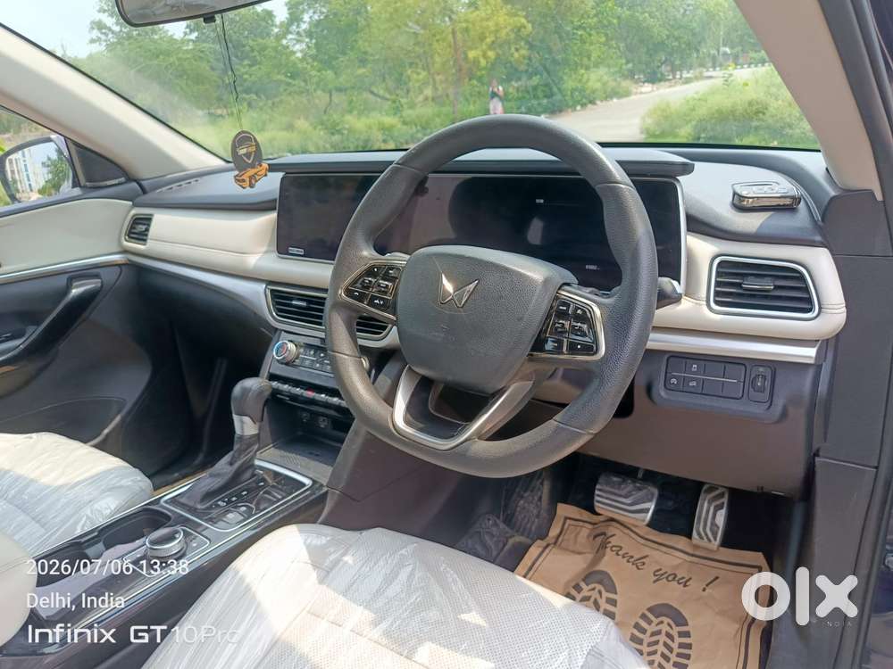 Mahindra Xuv700 2.2 Ax 7 Diesel At Luxury Pack Str, 2024, Diesel