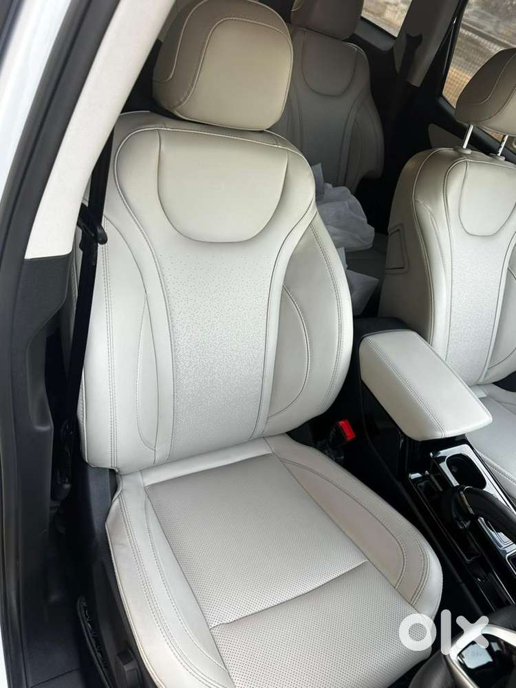 Mahindra Xuv700 Diesel 2025