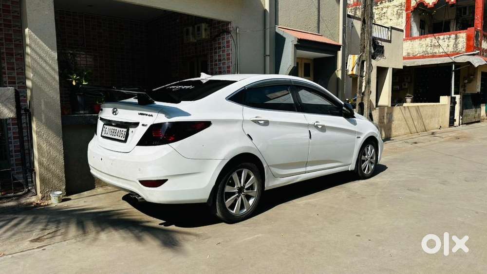 Hyundai Diesel Manual 2012