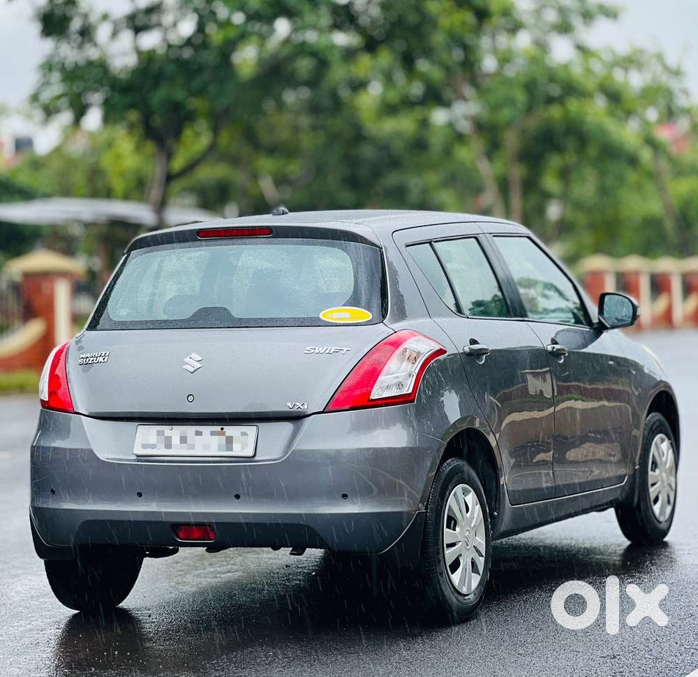 Maruti Suzuki Swift Vxi With Abs, 2014, Petrol