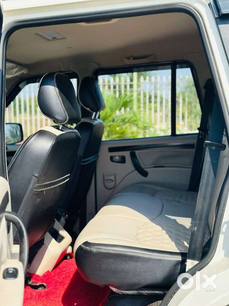 Mahindra Scorpio Classic 2.2 S 11 Mt 7 Str, 2023, Diesel