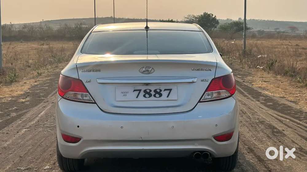 Hyundai Verna 2012