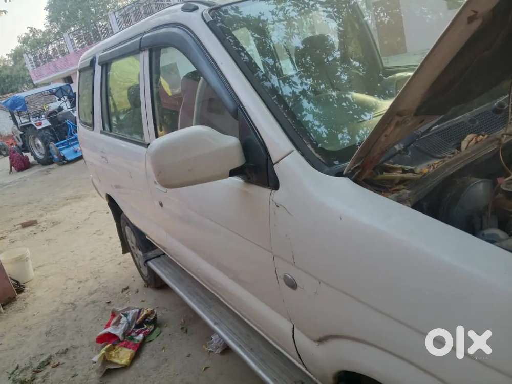Chevrolet Tavera Neo 2013 Diesel 290000 Km Driven