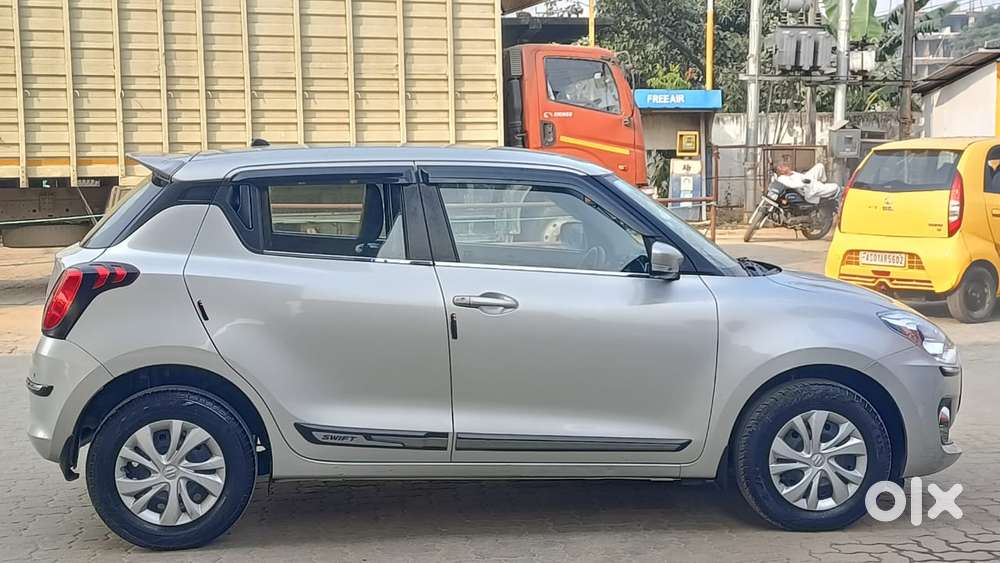 Maruti Suzuki Swift Vxi Optional, 2023, Petrol
