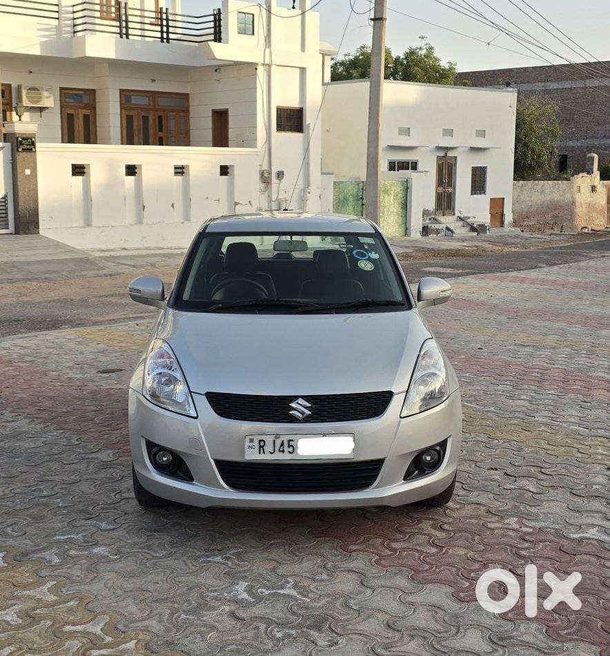 Maruti Suzuki Swift Vxi + Manual, 2013, Petrol