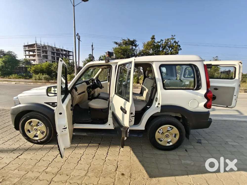 Mahindra Scorpio Classic 2023