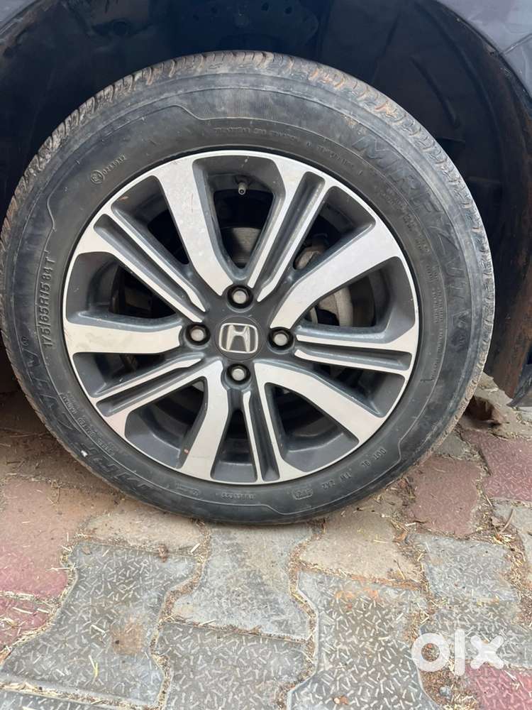 2023 Honda Petrol Manual 35000 Km Driven