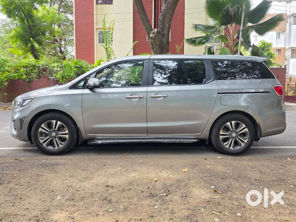 Kia Carnival Premium, 2020, Diesel