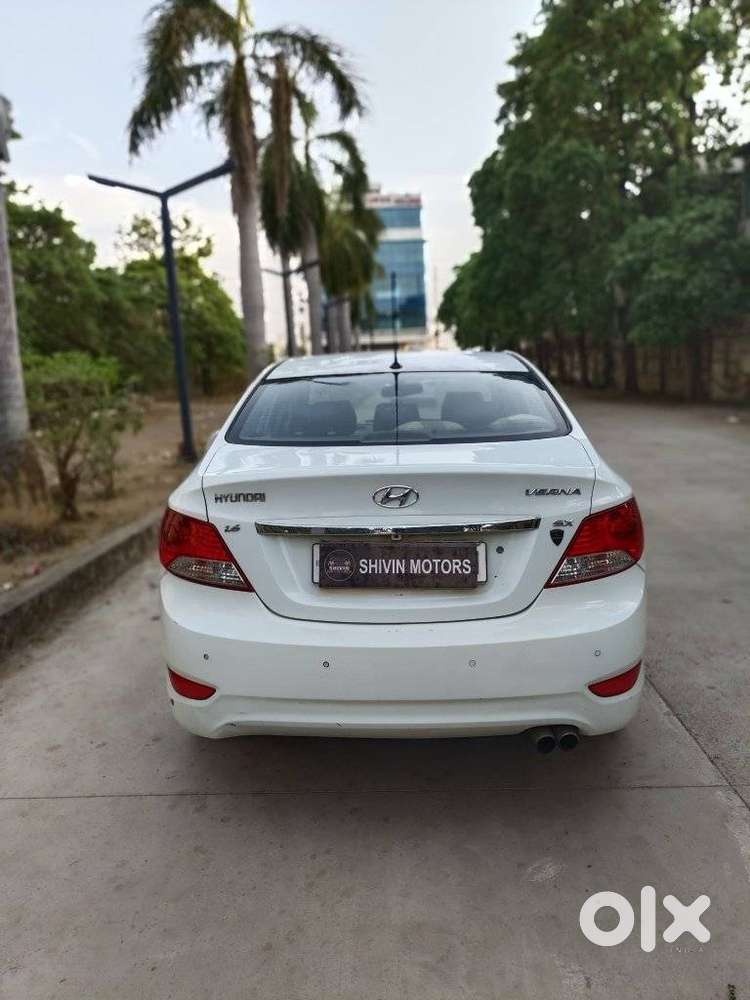 Hyundai Verna Fluidic 1.6 Crdi Sx Opt, 2013, Diesel