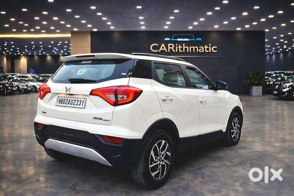 Mahindra Xuv300 1.2 W8 (o) Amt Petrol, 2023, Petrol