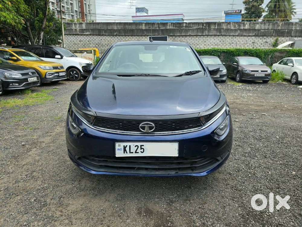 Tata Altroz 1.2 Xta Petrol Dct, 2022, Petrol
