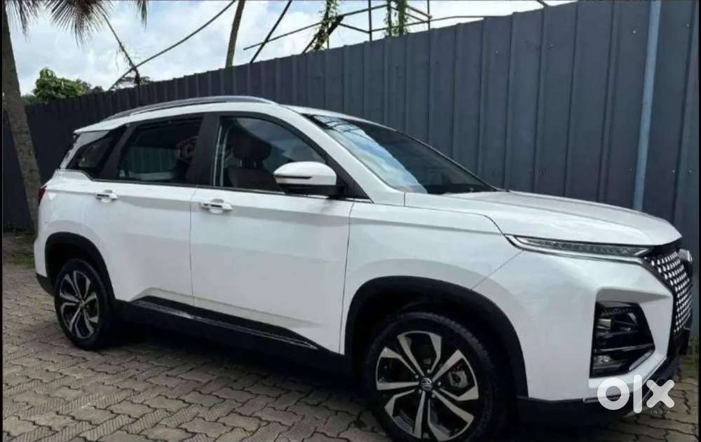 Mg Hector Plus 2023 Petrol Well Maintained