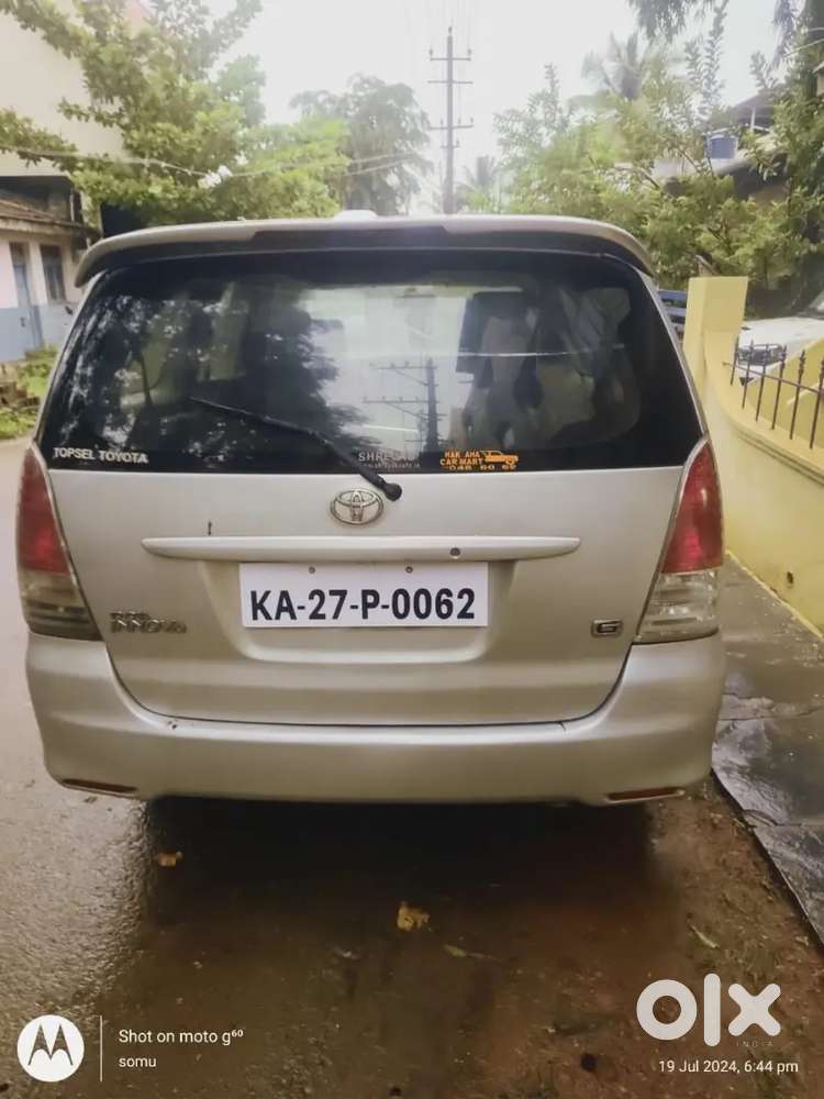 Toyota Innova 2010 Diesel Well Maintained