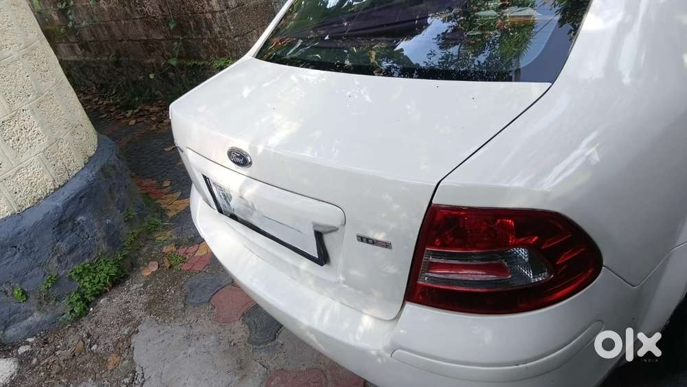 Ford Fiesta Classic 2015 Model