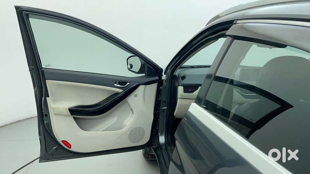 Tata Nexon 1.2 Revotron Xz Plus (s), 2023, Petrol