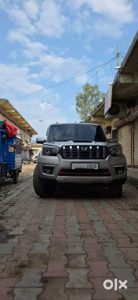 Mahindra Scorpio S10 To S11 Classic Convart 2015 Diesel