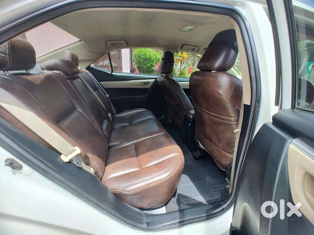 Toyota Corolla Altis 2015 Diesel 89000 Km Driven