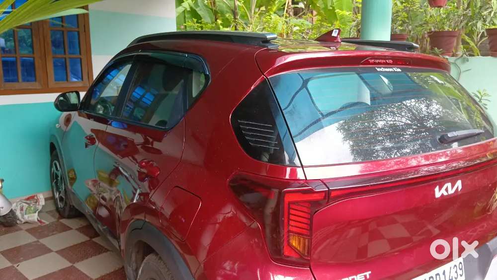 New Look Red Kia Sonet Petrol 2024 Manual