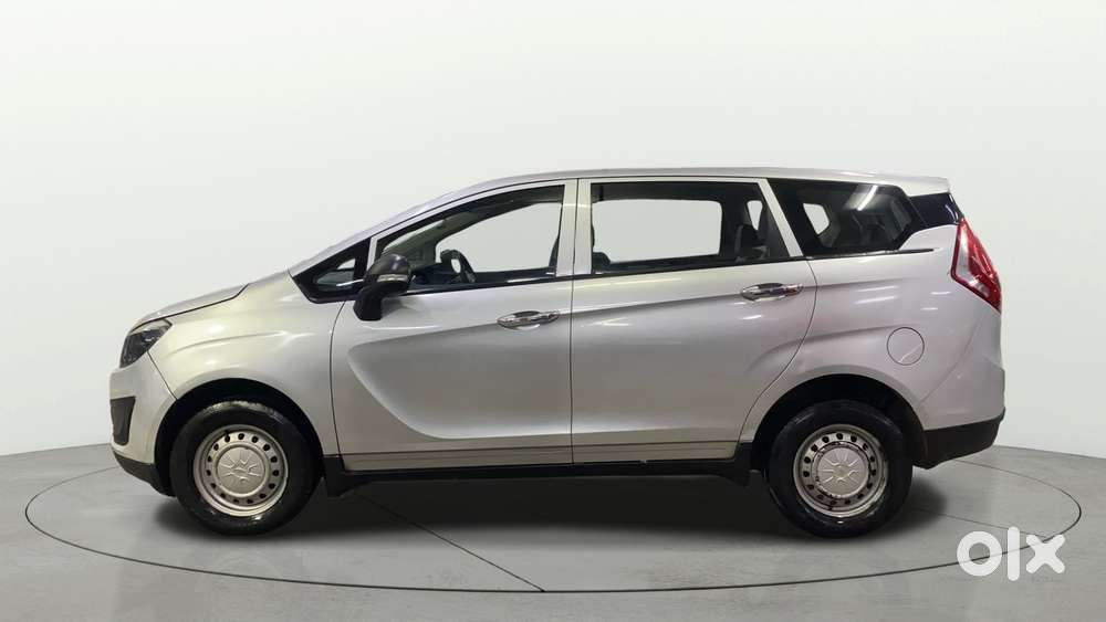 Mahindra Marazzo