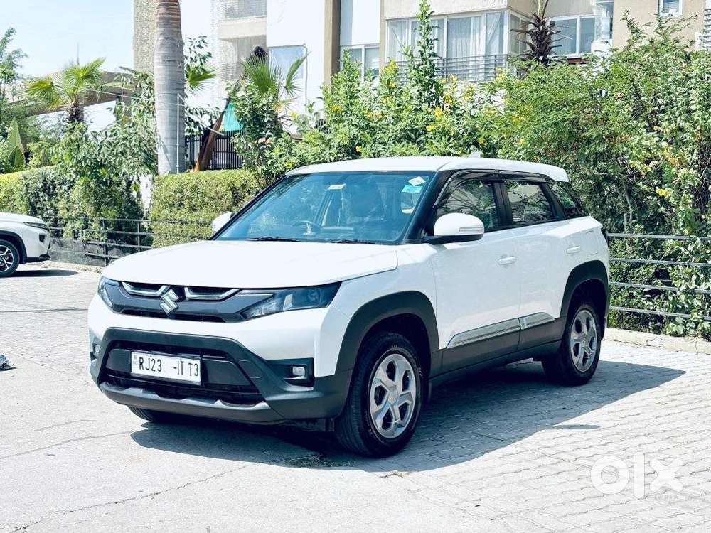 Maruti Suzuki Brezza 1.5 Vxi Cng, 2024, Cng & Hybrids
